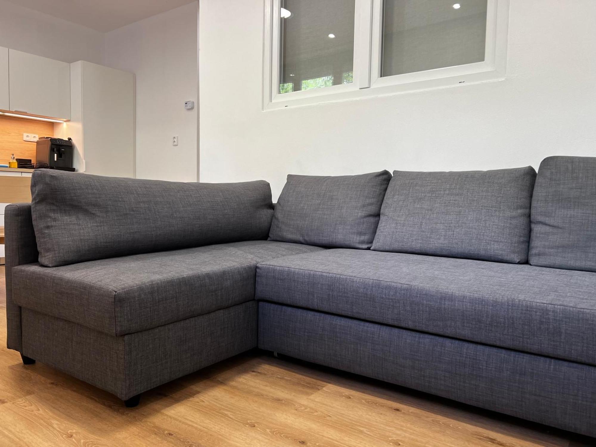 Two Apartments, Free Parking, Close To The Center Apartment *
