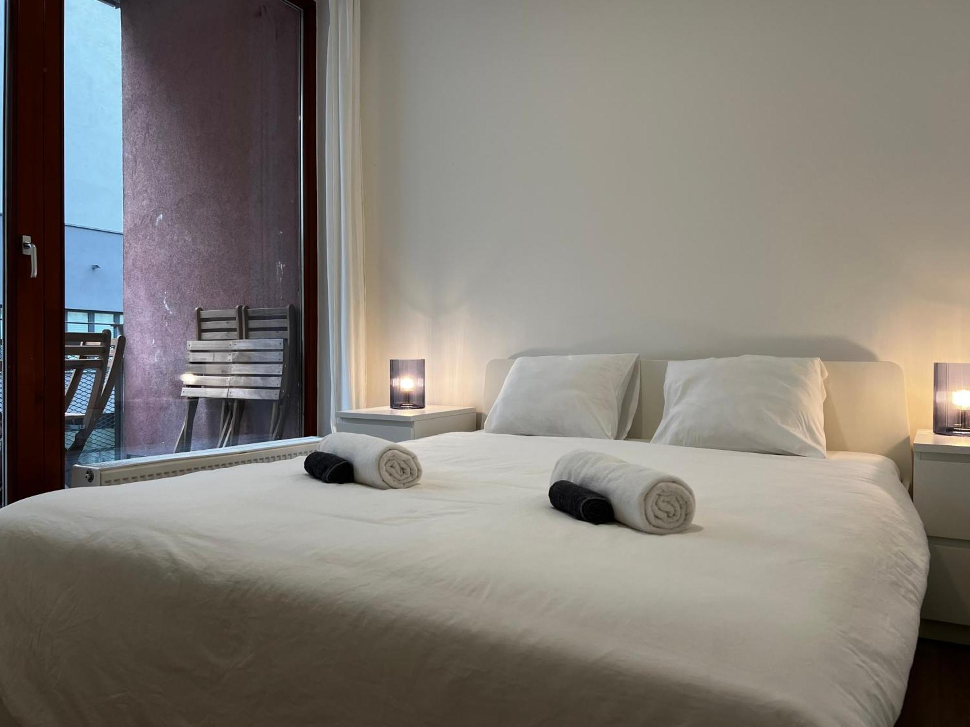 Two Apartments, Free Parking, Close To The Center Apartment *